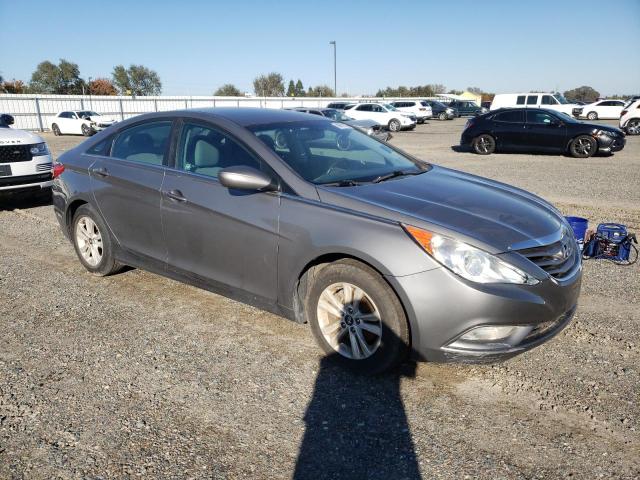 Photo 4 from auction – 2013 HYUNDAI SONATA GLS with VIN 5NPEB4AC4DH778276