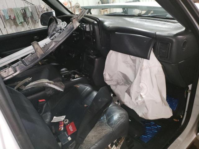 Photo 8 from auction – 2000 GMC NEW SIERRA with VIN 2GTEK19T2Y1327325