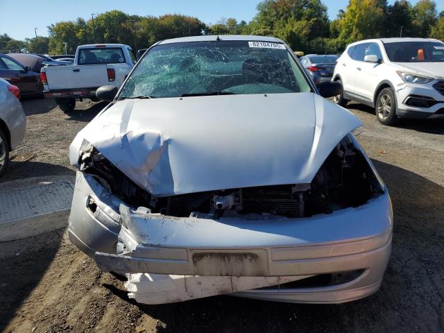 Photo 5 from auction – 2002 FORD FOCUS ZX5 with VIN 3FAFP37312R225754