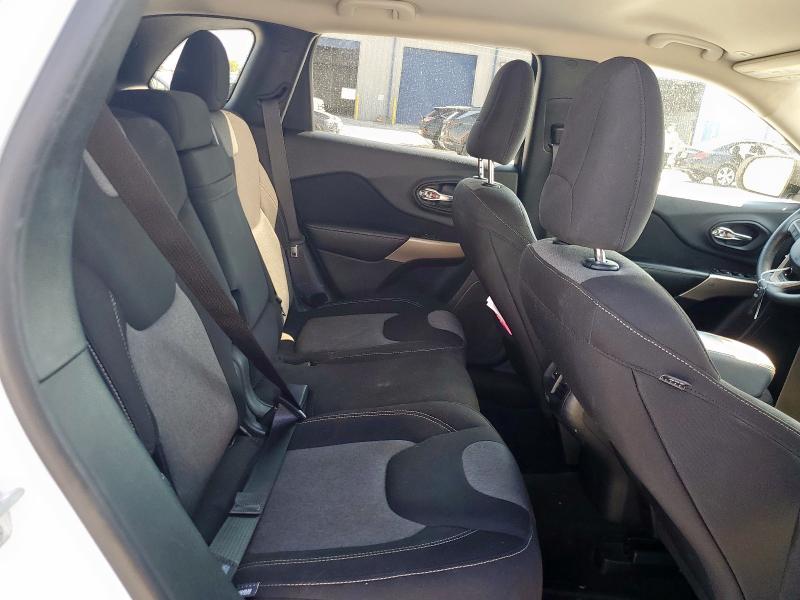 Photo 11 from auction – 2018 JEEP CHEROKEE L with VIN 1C4PJLCB5JD560715
