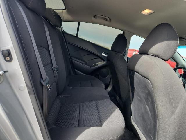 Photo 10 from auction – 2018 KIA FORTE LX with VIN 3KPFK4A71JE243896