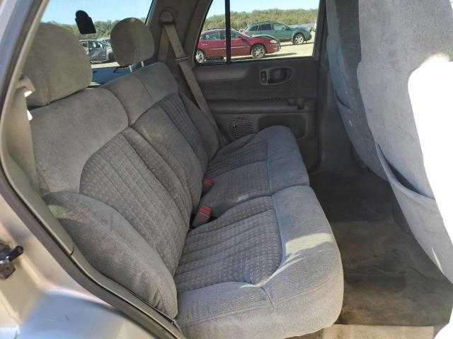 Photo 11 from auction – 1998 CHEVROLET BLAZER with VIN 1GNDT13W6W2252953