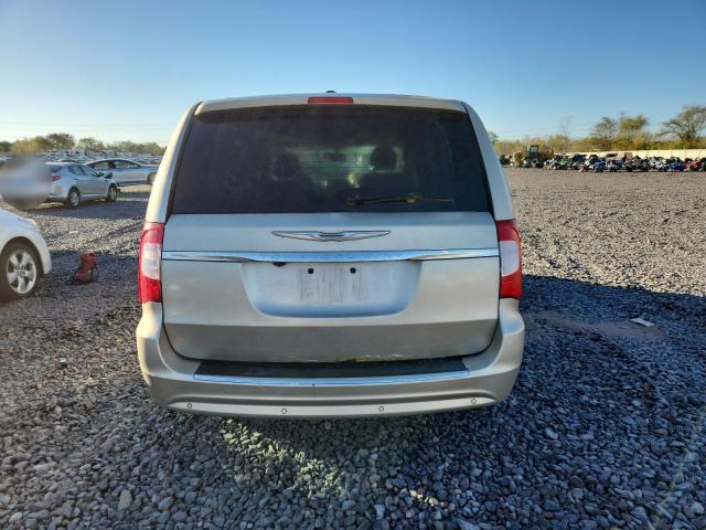 Photo 6 from auction – 2014 CHRYSLER TOWN & COU with VIN 2C4RC1CG4ER336535