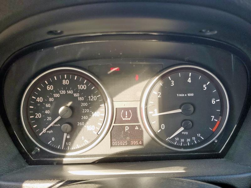 Photo 9 from auction – 2006 BMW 330 I with VIN WBAVB33566PS10320