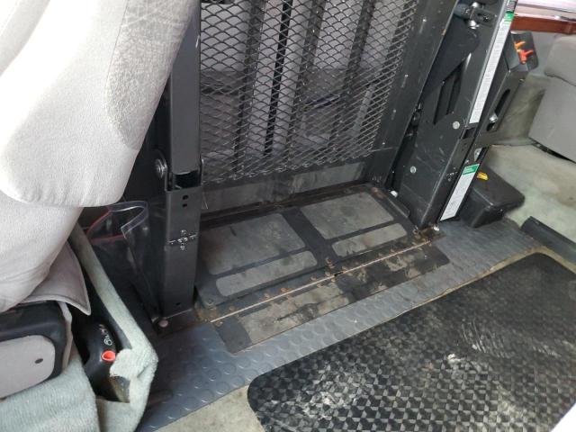 Photo 11 from auction – 2006 FORD ECONOLINE with VIN 1FDNS24L16HA19890