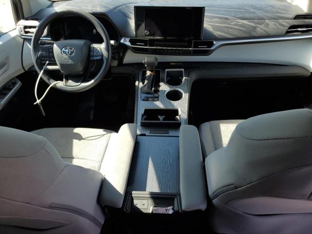 Photo 8 from auction – 2025 TOYOTA SIENNA LE with VIN 5TDBSKFC9SS157221