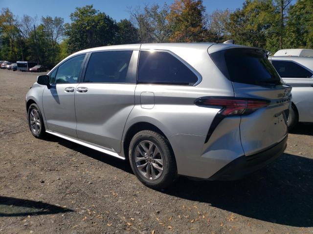 Photo 2 from auction – 2022 TOYOTA SIENNA LE with VIN 5TDKRKEC8NS116595