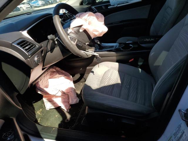 Photo 7 from auction – 2016 FORD FUSION S with VIN 3FA6P0G75GR273587