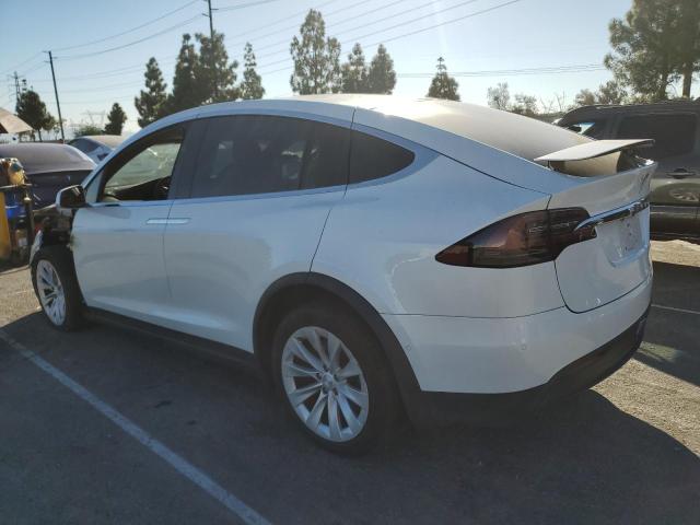 Photo 2 from auction – 2020 TESLA MODEL X with VIN 5YJXCDE26LF283369