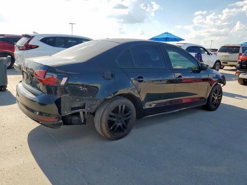 Photo 3 from auction – 2018 VOLKSWAGEN JETTA S with VIN 3VW2B7AJ1JM236607