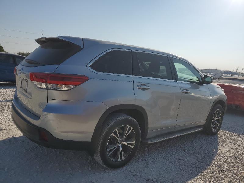 Photo 3 from auction – 2017 TOYOTA HIGHLANDER with VIN 5TDZZRFH1HS227043