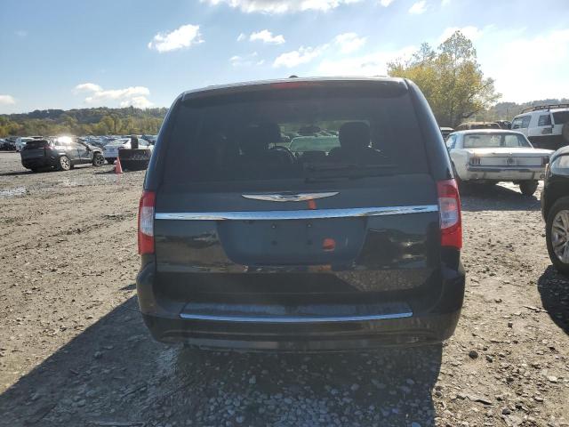 Photo 6 from auction – 2015 CHRYSLER TOWN & COU with VIN 2C4RC1BG9FR611092