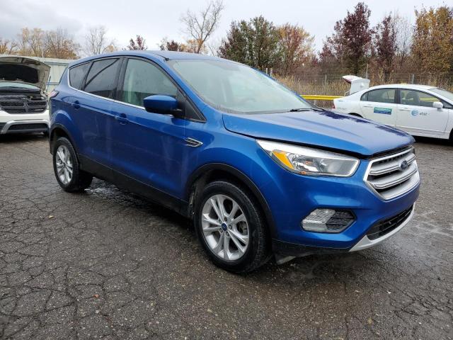 Photo 4 from auction – 2017 FORD ESCAPE SE with VIN 1FMCU0GD8HUE70741