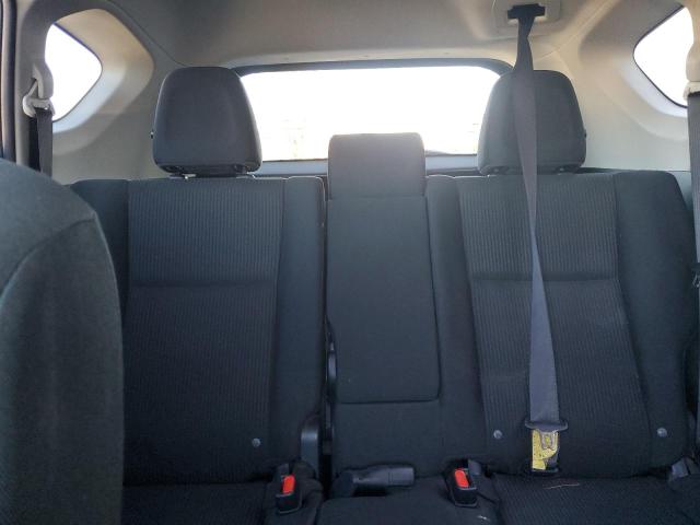 Photo 10 from auction – 2017 TOYOTA RAV4 LE with VIN JTMBFREV2HJ105872