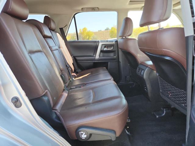 Photo 11 from auction – 2018 TOYOTA 4RUNNER SR with VIN JTEBU5JRXJ5557764