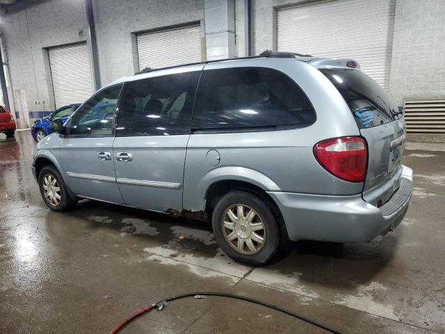 Photo 2 from auction – 2005 CHRYSLER TOWN & COU with VIN 2C4GP54L05R215807