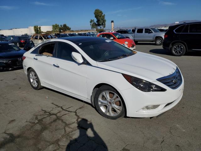 Photo 4 from auction – 2013 HYUNDAI SONATA SE with VIN 5NPEC4AC6DH685109