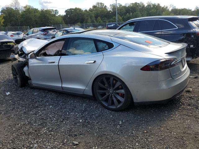 Photo 2 from auction – 2015 TESLA MODEL S 85D with VIN 5YJSA4H28FFP78916