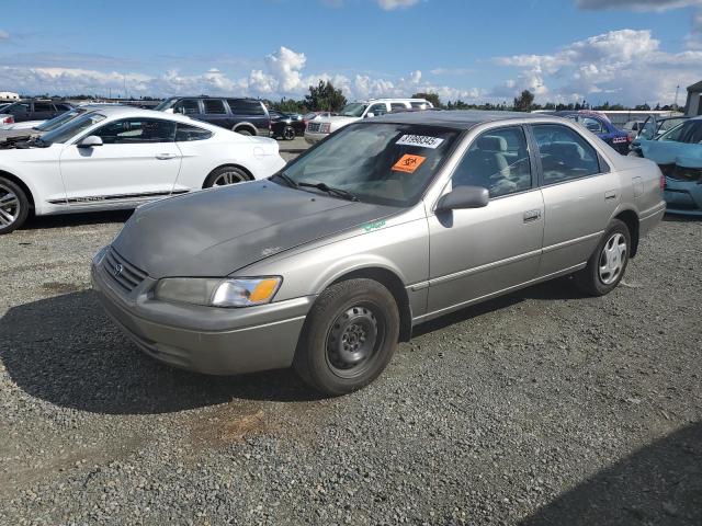 TOYOTA CAMRY CE 1997 with VIN 4T1BF22K8VU037634 - Photo from auction