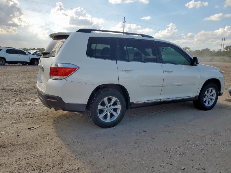 Photo 3 from auction – 2013 TOYOTA HIGHLANDER with VIN 5TDZK3EH5DS135351