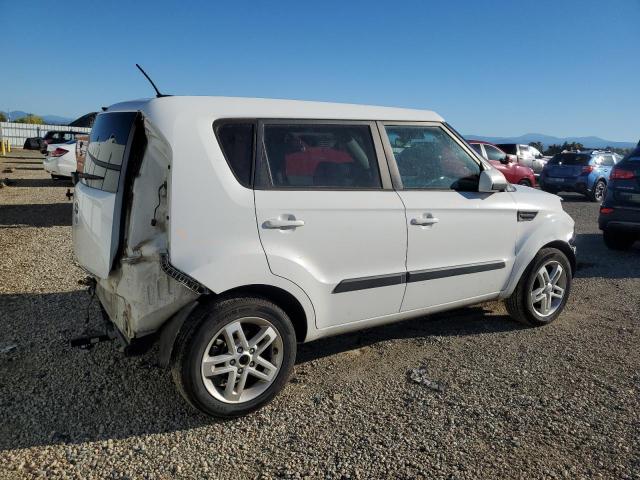 Photo 3 from auction – 2011 KIA SOUL + with VIN KNDJT2A20B7717578