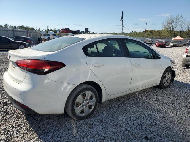 Photo 3 from auction – 2017 KIA FORTE LX with VIN 3KPFK4A78HE128755