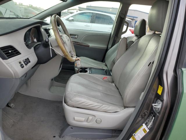 Photo 7 from auction – 2011 TOYOTA SIENNA XLE with VIN 5TDYK3DC5BS024135