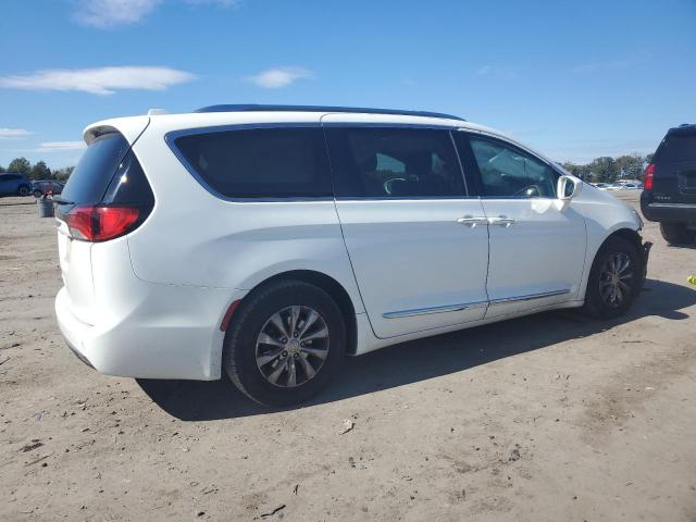 Photo 3 from auction – 2018 CHRYSLER PACIFICA T with VIN 2C4RC1BG9JR119462
