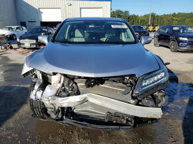 Photo 5 from auction – 2017 ACURA RDX with VIN 5J8TB3H33HL017152