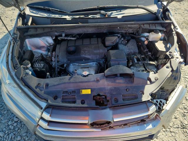 Photo 12 from auction – 2019 TOYOTA HIGHLANDER with VIN 5TDZARFH7KS043935