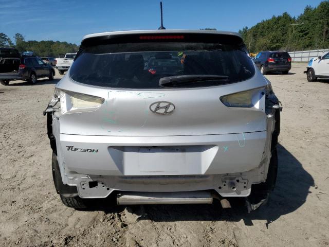 Photo 6 from auction – 2017 HYUNDAI TUCSON SE with VIN KM8J23A49HU579782
