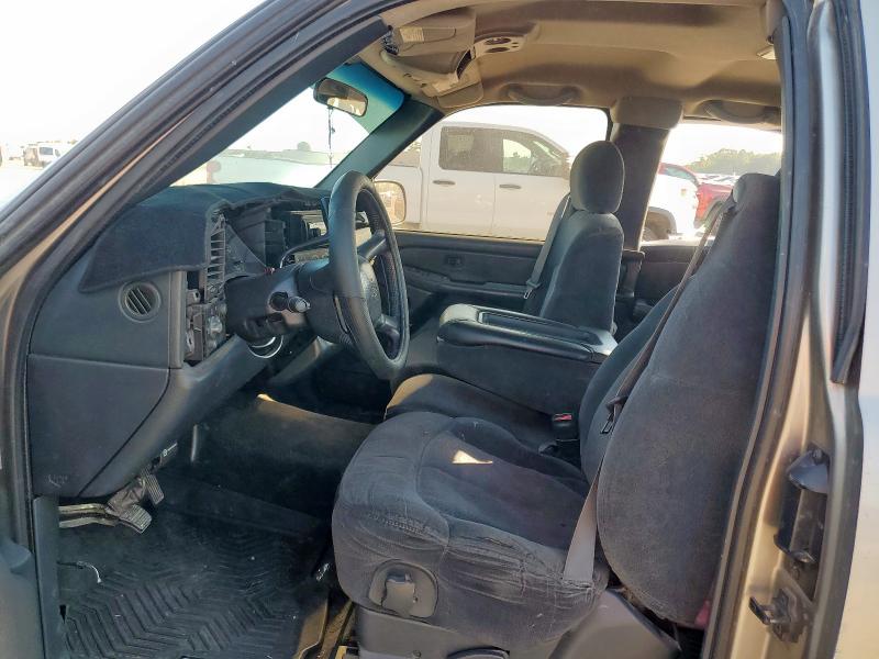 Photo 7 from auction – 2000 CHEVROLET SILVERADO with VIN 2GCEC19V2Y1394456