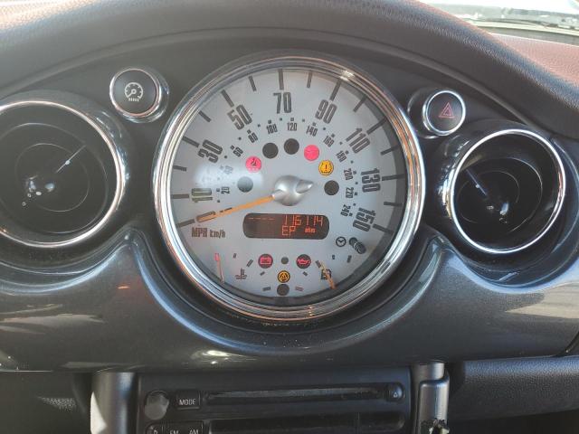 Photo 9 from auction – 2005 MINI COOPER S with VIN WMWRH33595TK55371
