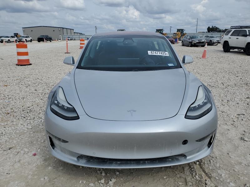 Photo 5 from auction – 2018 TESLA MODEL 3 with VIN 5YJ3E1EB8JF054423