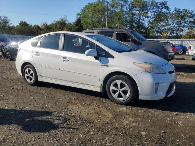 Photo 4 from auction – 2013 TOYOTA PRIUS with VIN JTDKN3DU4D5556782