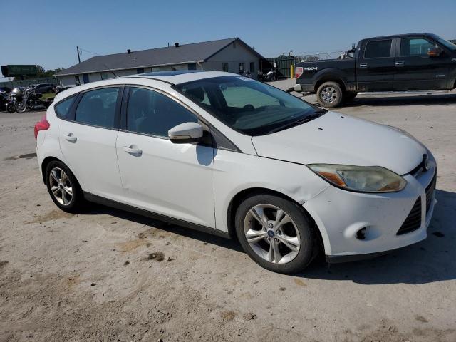 Photo 4 from auction – 2014 FORD FOCUS SE with VIN 1FADP3K28EL157753