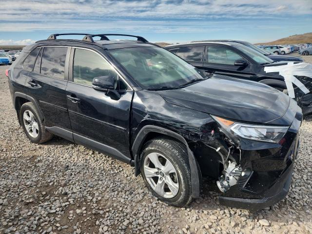 Photo 4 from auction – 2019 TOYOTA RAV4 XLE with VIN JTMP1RFV0KD014575