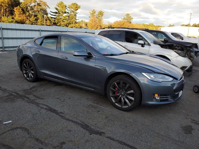 Photo 4 from auction – 2014 TESLA MODEL S with VIN 5YJSA1S12EFP45455