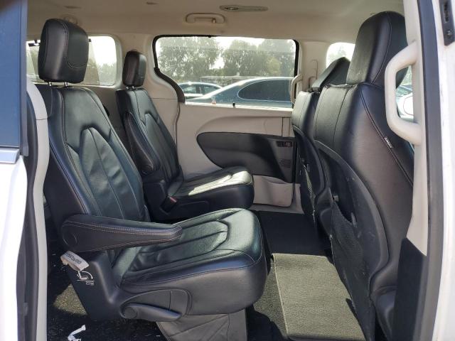 Photo 11 from auction – 2018 CHRYSLER PACIFICA T with VIN 2C4RC1BG9JR246423