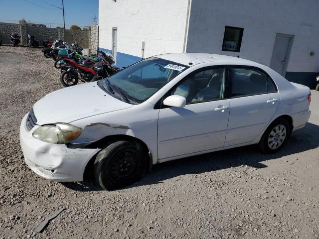 TOYOTA COROLLA CE 2004 con VIN JTDBR38E242048397 - Foto de la subasta