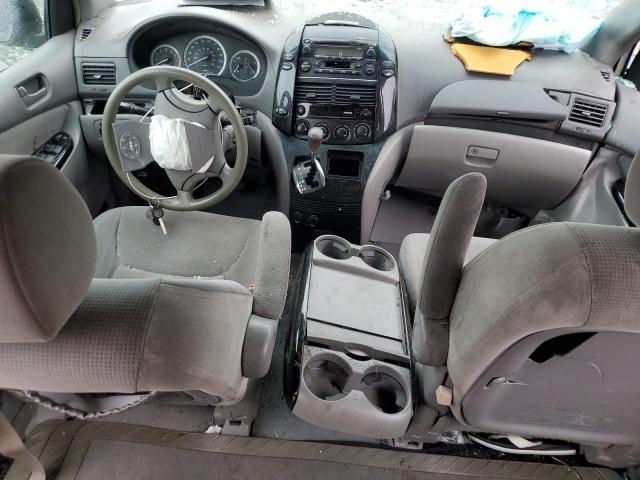 Photo 8 from auction – 2004 TOYOTA SIENNA CE with VIN 5TDZA23C54S101818