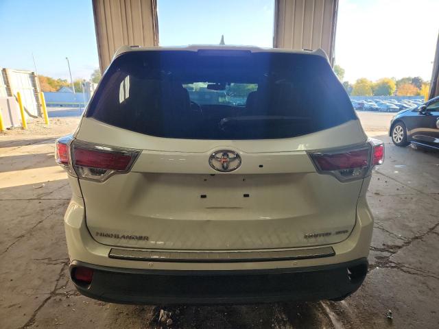 Photo 6 from auction – 2016 TOYOTA HIGHLANDER with VIN 5TDDKRFH4GS246442