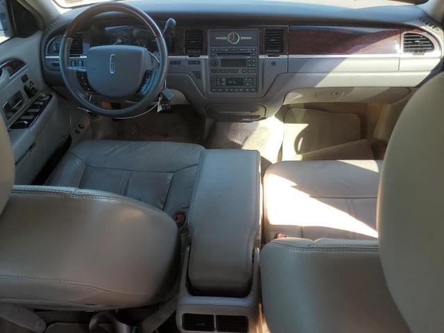 Photo 8 from auction – 2011 LINCOLN TOWN CAR S with VIN 2LNBL8CV5BX756235