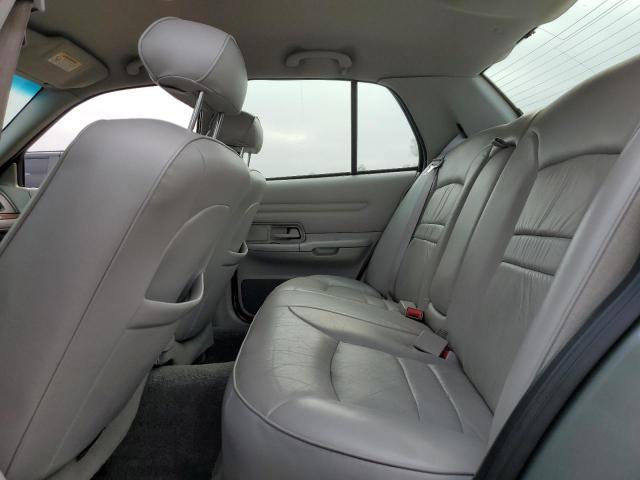 Photo 10 from auction – 2001 FORD CROWN VICT with VIN 2FAFP74W11X165559