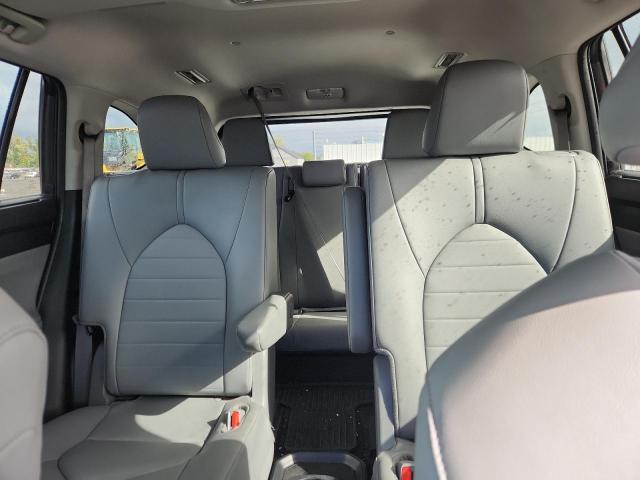 Photo 10 from auction – 2024 TOYOTA HIGHLANDER with VIN 5TDKDRBH4RS557301
