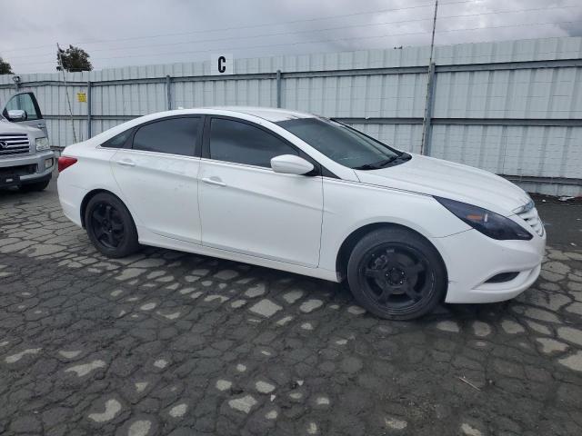 Photo 4 from auction – 2012 HYUNDAI SONATA with VIN 5NPEB4AC2CH357767