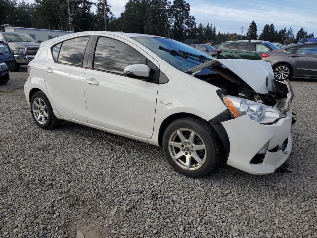 Photo 4 from auction – 2012 TOYOTA PRIUS C with VIN JTDKDTB30C1018647