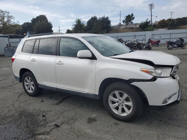 Photo 4 from auction – 2013 TOYOTA HIGHLANDER with VIN 5TDBK3EH4DS275909
