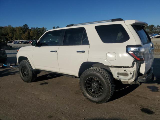 Photo 2 from auction – 2016 TOYOTA 4RUNNER SR with VIN JTEZU5JR1G5111851