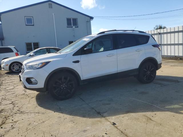 FORD ESCAPE SE 2018 with VIN 1FMCU9GD2JUB78741 - Photo from auction